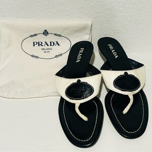 Prada Black and White Leather Thong Sandals - Women
